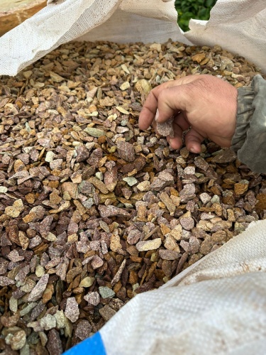 Златолит персиковый декоративная каменная крошка купить в Арамиле