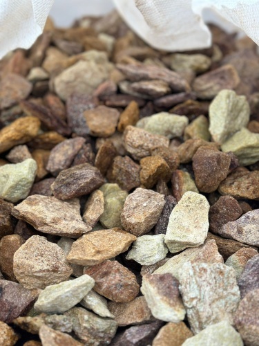 Златолит персиковый декоративная каменная крошка купить в Арамиле