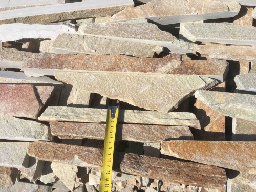 Горбушка златолит золотистый для облицовки купить в Арамиле