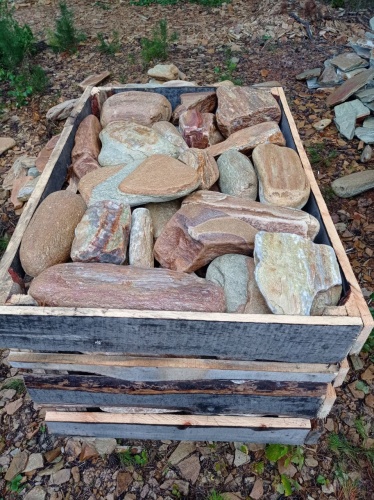 Златолит жёлтый, жёлто-зелёный глыбки и валуны для ланшафтного дизайна купить в Арамиле