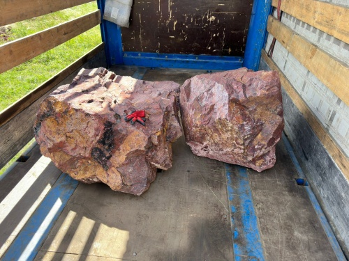 Ландшафтные глыбы красно-фиолетовые 200-1000 килограмм купить в Арамиле