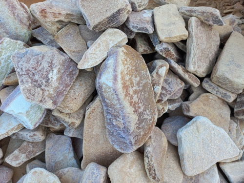 Златолит жёлтый, жёлто-зелёный глыбки и валуны для ланшафтного дизайна купить в Арамиле