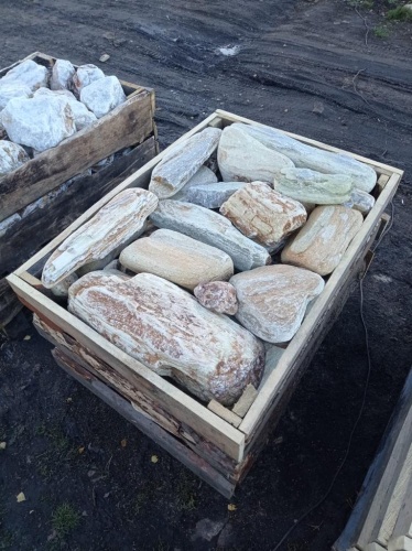 Златолит жёлтый, жёлто-зелёный глыбки и валуны для ланшафтного дизайна купить в Арамиле