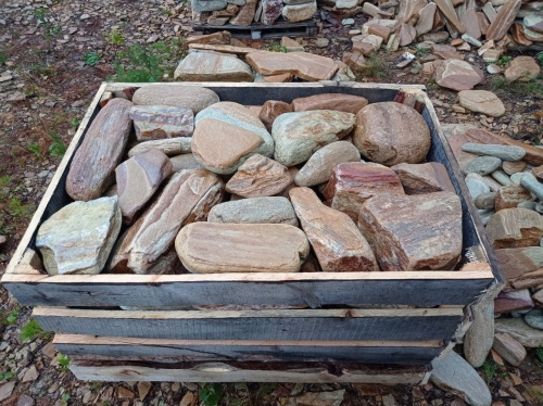 Златолит жёлтый, жёлто-зелёный глыбки и валуны для ланшафтного дизайна купить в Арамиле