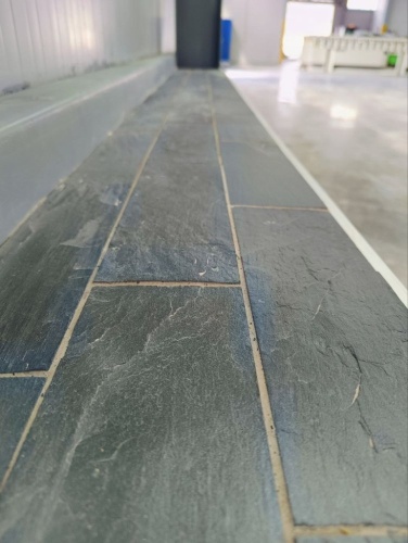 Плитка чёрная из натурального камня фасадная 30 см * 5 см, толщина 7 мм -30 мм купить в Арамиле