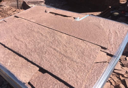 Плитняк лемезит бордовый для ступеней 20-25 мм купить в Арамиле